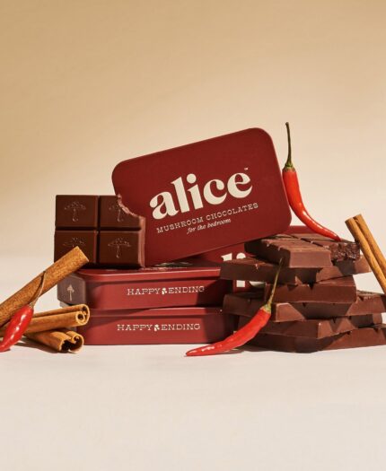 Alice Mushrooms Chocolate Happy Ending – 2 Tins (32 Doses)